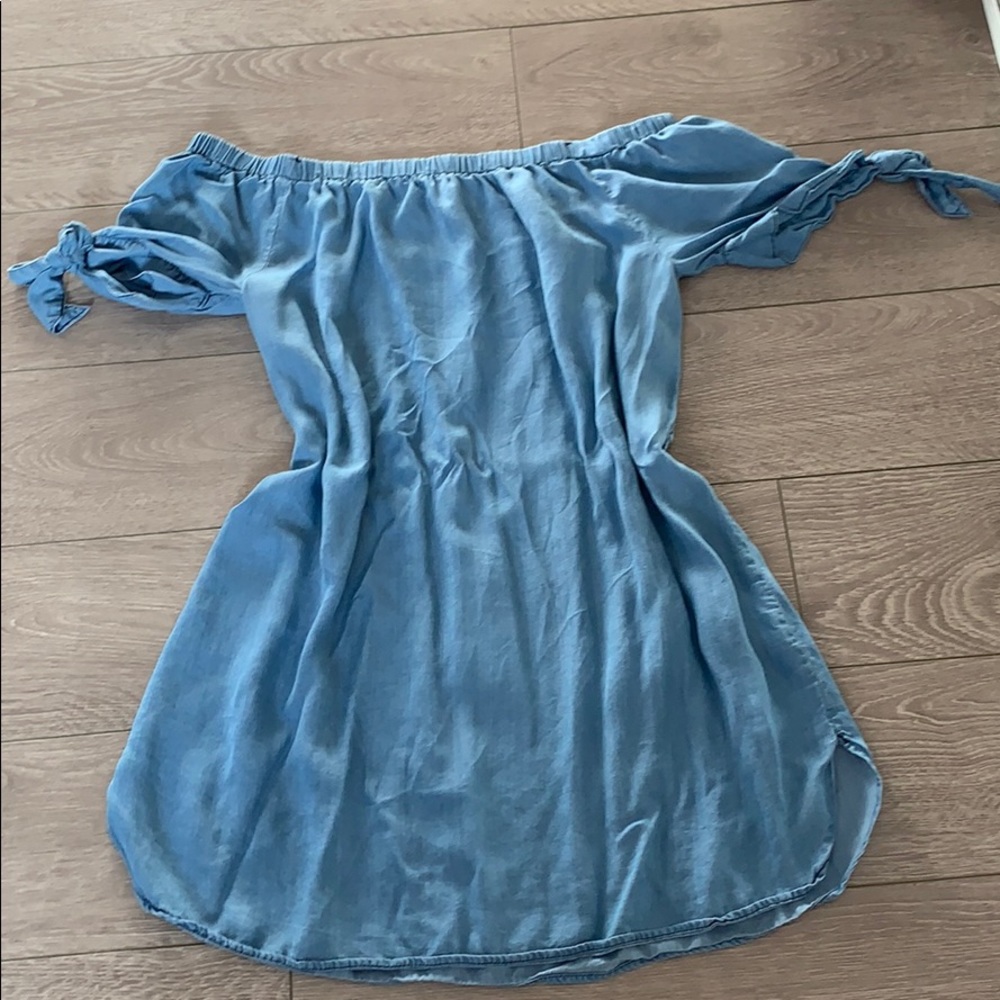 Blue dress